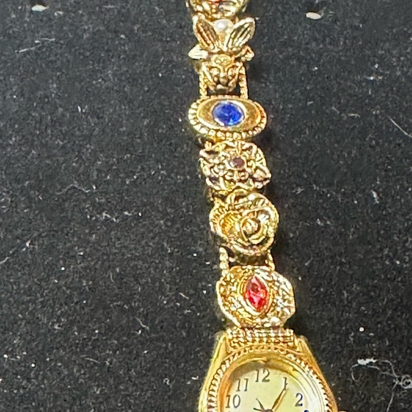 Avon vintage GRUNGE QUARTZ WATCH SLIDE CHARM BRACELET GOLD TONE- collectables - Picture 8 of 17